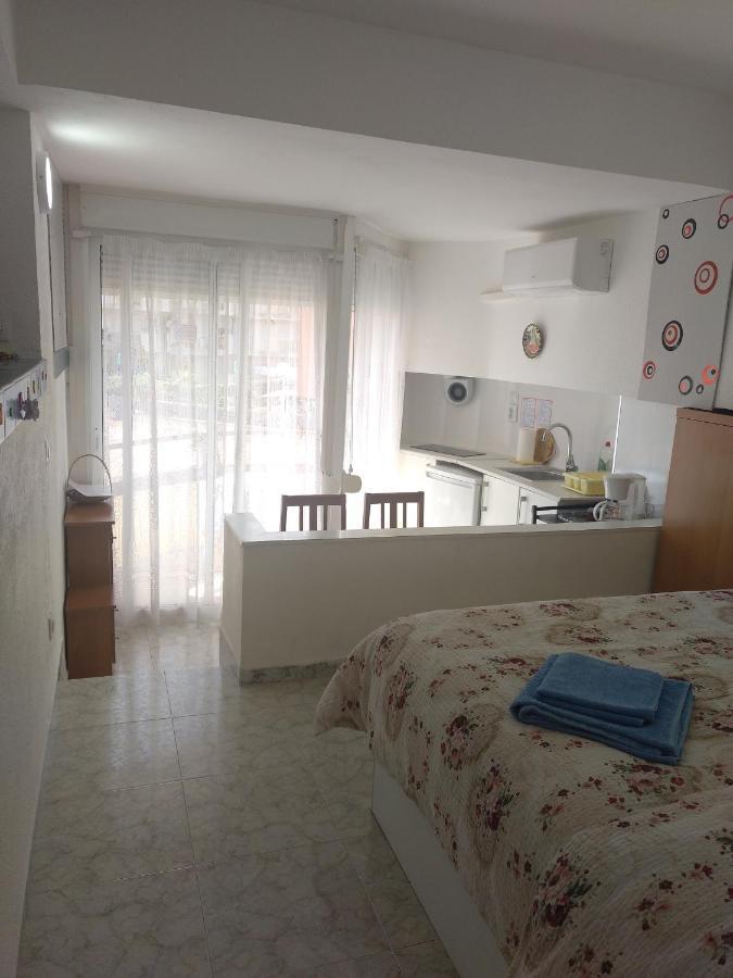 Apartamento La Pineda Beach Studio Near Port Aventura Exterior foto